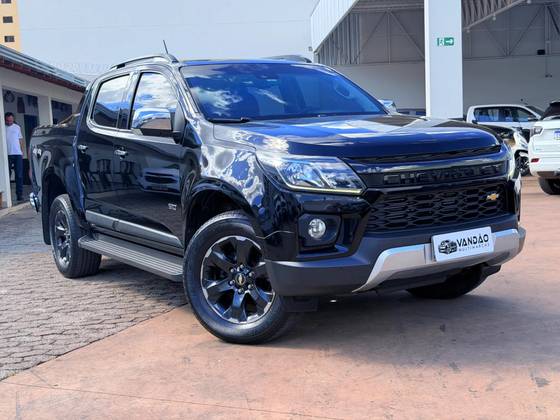 CHEVROLET S10 2.8 16V TURBO DIESEL HIGH COUNTRY CD 4X4 AUTOMÁTICO CHEVROLET S10 2.8 16V TURBO DIESEL HIGH COUNTRY CD 4X4 AUTOMÁTICO